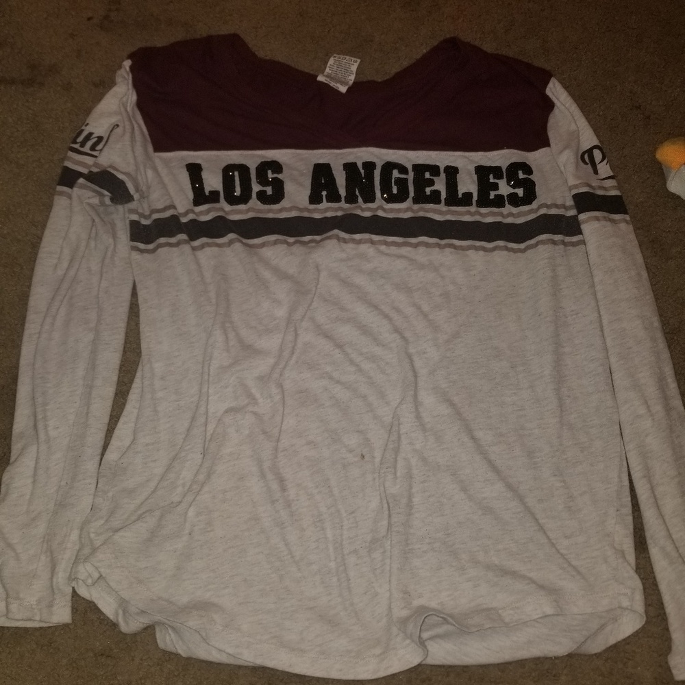 Vs pink shirt